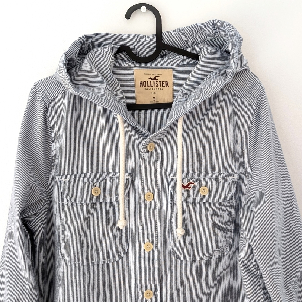 Hollister Men's Blue And White Stripes Hooded Shacket ~ Size Small